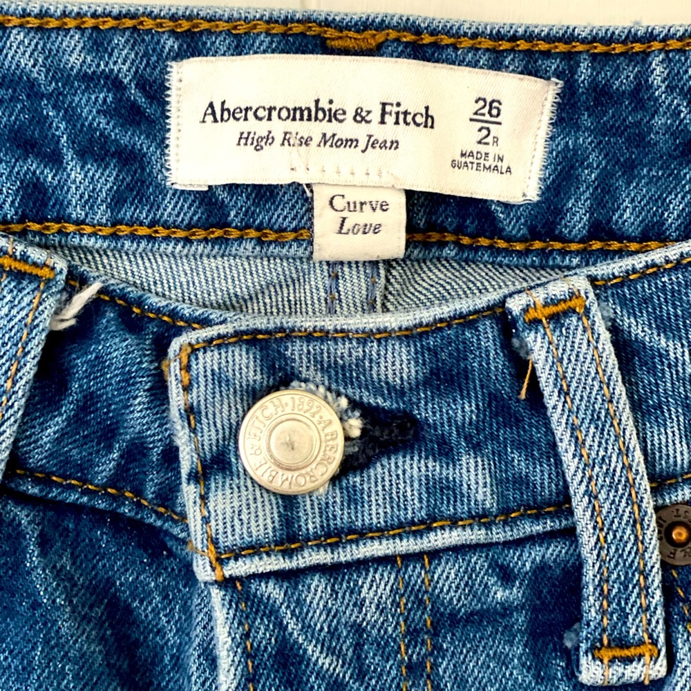 Abercrombie curve love mom jeans